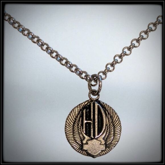 HARLEY DAVIDSON MOTORCYCLES Pendant Necklace HD Bar & Shield Wings Rolo Chain - Picture 5 of 7
